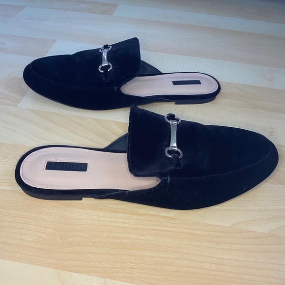 Forever 21 Faux Suede Slip On Loafer Size 9 - Picture 5 of 7